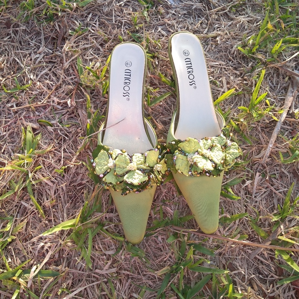 High heels - Picture 3 of 3